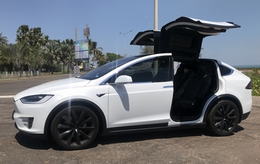 Tesla Model X Darwin Limousines
